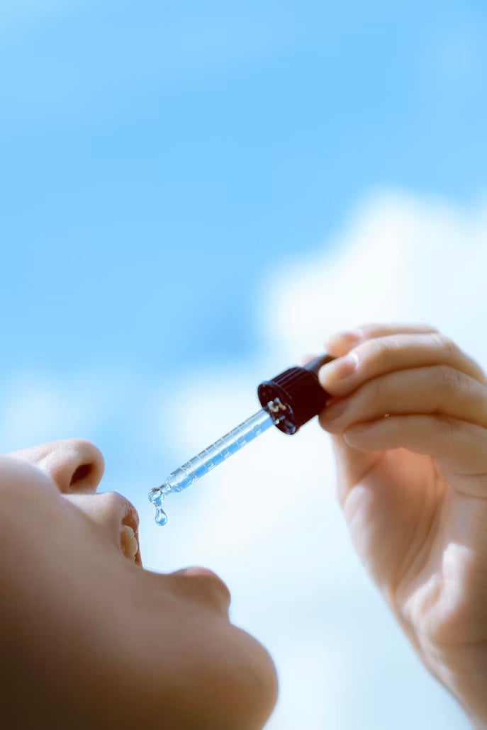 Premium CBD oil tinctures and droppers